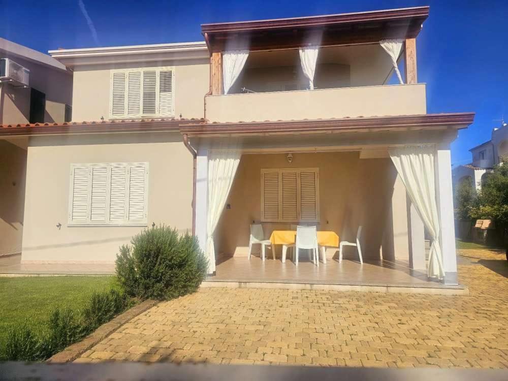 Casa Salvo Apartment Budoni Ngoại thất bức ảnh